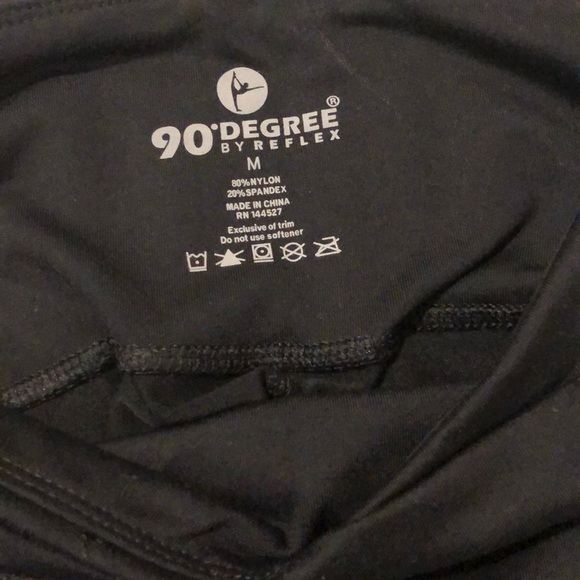 Back 90 Degree Leggings - Picture 3 of 3